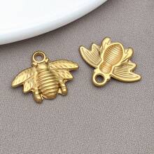 2pcs Gold Stainless Steel Butterfly Bee Charms Metal Flying Incests For Jewelry Making Charms Bracelets Necklaces Crafts Crafting Accessories