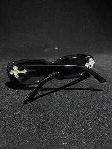 1pc Crystal Cross Heart Metal Decor Sunglasses, Retro Small Square Frame Tinted Vintage Classic Fashion Stylish Luxury Travel Eyewear, Tortoiseshell - Khung đen/phim xám toàn phần (có hình chữ thập kim cương) - Xem 8