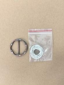 1/2/5 szt. Eleganckie złote okrągłe klipsy do szalików ze stopu | Wielofunkcyjne klamry do koszul i regulatory pasków dla kobiet i dziewcząt – modne akcesoria do szalików, pasków i koszulek z błyszczącym metalicznym wykończeniem, idealne do codziennych stylizacji, strojów imprezowych i warstwowych stylizacji (trwała konstrukcja ze stopu, łatwe w użyciu i uniwersalne na wszystkie pory roku)