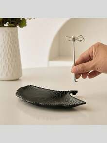 1PC Coil Incense Burner Holder ,Coil Incense Holder Base,Desktop Ash Catcher Elegant Home Ornament Accessories,Fly Incense Holder , Decorative Coil Burner, Portable Outdoor Incense Organizer , Stable Base Fly Incense Holder, Practical Elegant Home Ornament Accessories , Safe Outdoor Ash Tray,For Porch, Garden, Balcony Use, Vintage-Inspired Aromather,For Home Camping Patio,Indoor Outdoor Camping Decor - Multicolor - View 6