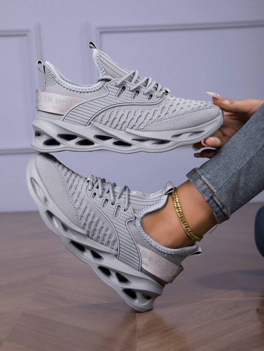 [0.5 Size Up] 1 Pair Women's Fashion Solid Color Running Shoes, Breathable Non-Slip Sneakers, Lightweight & Comfortable Outdoor Sports Shoes, Soft Thick Sole Increase Height Chunky Sneakers, Shock Absorbing, Mesh Breathable, Slip-On Sock Shoes, Versatile For Casual, School, Travel, Walking - Grey - View 1