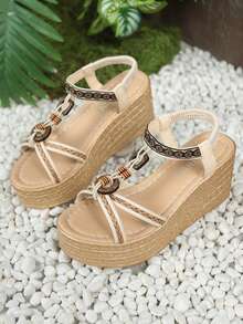 女士米色厚底凉鞋，时尚圆头坡跟厚底编织带仙女风格夏季一脚蹬凉鞋，百搭厚底米色凉鞋，沙滩休闲鞋搭配连衣裙和旗袍