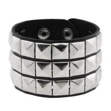 1Pc Women's PU Leather Cuff Bracelet - Punk Rivet Design, Adjustable Spiked Gothic Rock Style, Halloween Party Accessory & Gift
