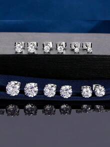 طقم أقراط مطلية بالذهب عيار 14 قيراط، مزينة بخرز اللؤلؤ والسي زد الصغير المصقول، من الفولاذ المقاوم للصدأ عيار 20، مناسبة للأذن الحساسة. عبوة 3 أزواج