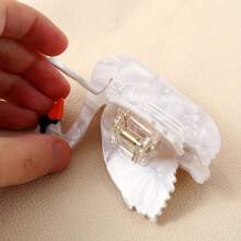 1pc Elegant Swan Hair Claw Clip - Acetate Non-Slip Hair Clip With Intricate Feather Design, Oval Shape For Secure Hold, Mother's Day Gift For Women, Hair Accessory | Glossy Finish Clip | Sleek Hair Styling - 白色 - 查看 5
