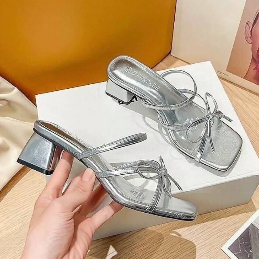 Women Flat Sandals - 銀色 - 查看 1