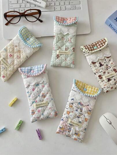 1Pc Quilted Cute Glasses Bag Glasses Organizer Glasses Holder Girl's Glasses Storage Box Sunglasses Accessories Jewelry Organizer OSMO Pocket 3 Storage Bag Multi-Functional Storage Bag Clutch With Buckle Closure Design Perfectly Protecting Sunglasses And Making It A Great Gift Birthday Gift Gift For Good Friends Back To School Gifts Moms Gifts Teachers Gifts Bridesmaid Gift Travel Essentials Cruise Essentials Dorm Essentials