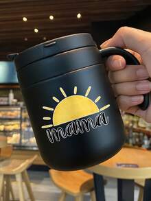12 OZ Insulated Hot & Cold Mug Sunshine Mama Design On Cups A Bottle Designed Enthusiasts, Outdoor Picnics, Summer, Outdoor Activities, Camping, Gym, Dorm, Yoga, Driving, And Commuting To Work. It Also Makes A Great Teachers, As A Graduation Present, A Teacher's Day, A Mother's Day, Or A Birthday. Suitable Holding, Iced Tea, Or Coffee, It Can Accommodate Both Cold And Hot Beverages. - 黑色 - 查看 1