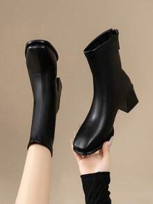 Botas de Bico Quadrado Modeladoras, Botas Elásticas Estilo Britânico Antiderrapantes, Botas Curtas de Salto Grosso Versáteis e da Moda, Botas de Trabalho com Zíper Lateral de Couro para Mulheres, Outono/Inverno