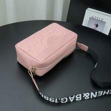 可爱粉色心形迷你斜挎包，时尚纯色女士斜挎包，轻巧简约化妆包 - 粉色 - 查看 3
