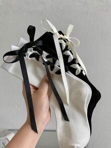2 双女式黑白蕾丝蝴蝶结日式校服风格可爱优雅中筒袜，秋季袜子 - 黑與白 - 查看 4