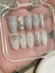 長款杏仁形穿戴甲，手工打造，腮紅漸層暈染，星星、蝴蝶結、小飾品、透明立體貝殼紋路、翅膀，亮白色細閃，精緻優雅的高端時尚配件，適合節日聚會或日常佩戴，可重複使用，手工穿戴甲 - Follow Your Heart - 查看 1