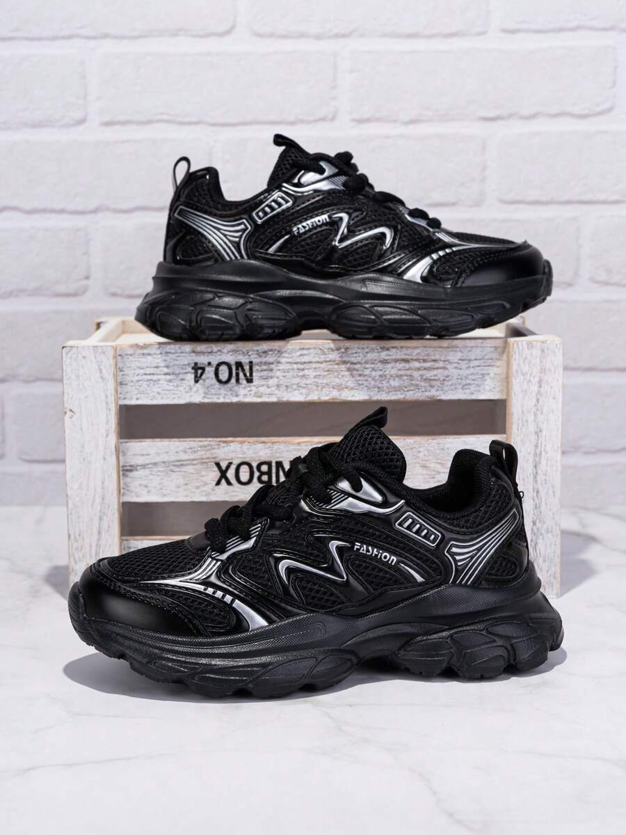 1 双青少年轻便透气网眼休闲运动鞋，春秋季，低帮，时尚配色，百搭，系带和钩环双闭合，减震鞋头设计，适合日常穿着、上学、运动 - 黑色 - 查看 1