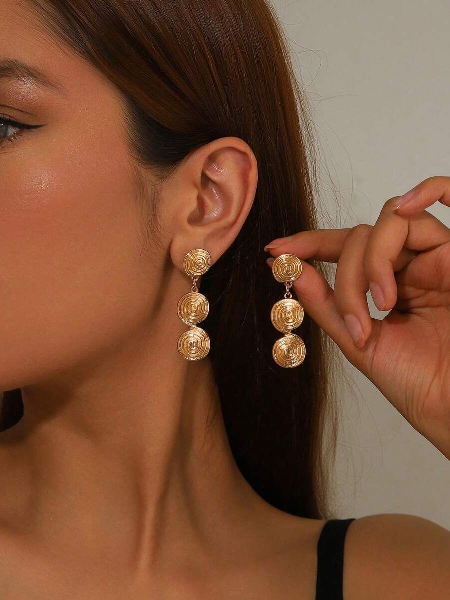1 par de pendientes de espiral retro con borlas, adecuados para uso diario y de vacaciones de las mujeres