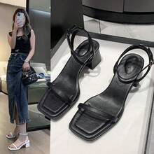 Women Heeled Sandals - 黑色 - 查看 5