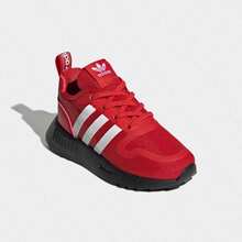 Adidas 尺码偏小，建议选大一码。幼儿网面运动鞋，儿童休闲运动鞋 GW5550 - 紅/白 - 查看 2