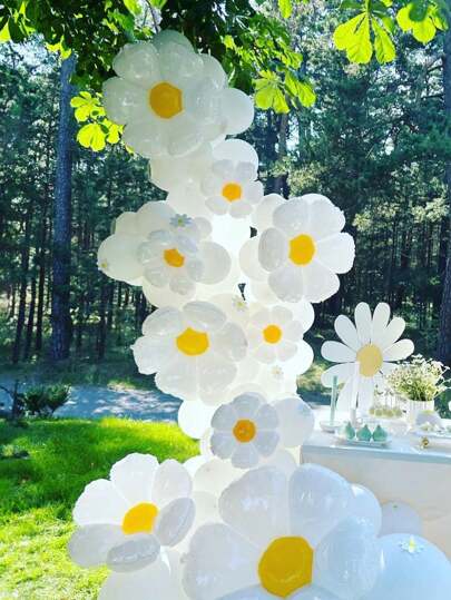5/10 piezas Paquete de globos con forma de flor de crisantemo blanco. Globos de película de poliéster recubierta de aluminio, adecuados para decoración de cumpleaños, fiesta, boda, Día de la Madre, ceremonia de graduación, decoración del hogar. Apariencia hermosa, linda y ligera.