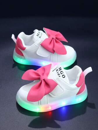 MGO Kidss MGO 儿童蝴蝶结 LED 鞋，女童发光休闲运动鞋，多色，尺码适合 1-3-6 岁