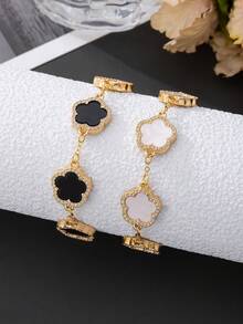 2pcs Classic Luxurious High-End Lucky Cute Black & White Clover Bracelets Set (No Gift Box) - Black and White - View 5