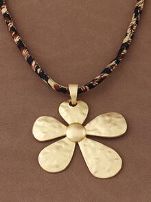 1 pezzo Collana di moda 2025 nuova, di lusso, in stile retrò con motivo leopardato, pendente a fiore martellato di grandi dimensioni color oro opaco, catena estendibile da 18"+2" per uso quotidiano delle donne