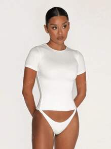 Camiseta casual básica blanca de mujer con cuello redondo, manga corta, ajuste ceñido y deportivo de XLLAIS Petite