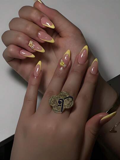 24Pcs Medium Almond Press On Nails Yellow French Tip Nails Summer Flowers Design Elegant & Chic For Women Girls Summer Nails Art Daily Dating Office Home Party Nail Supplies Nails