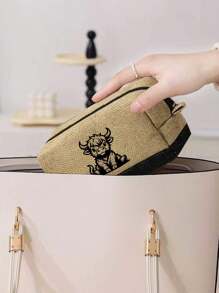 高地奶牛纹沙滩包套装 - 黑色和卡其色配套手提包 + 化妆包 | 大容量可调节肩包，包含方形钱包和帽子 | 多功能旅行收纳包，适合婚礼、度假和日常使用 | 送给女性、妈妈和伴娘的贴心礼物 | 返校必备和母亲节礼物 - 彩色 - 查看 4