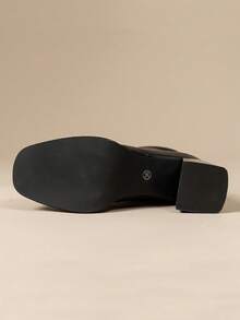 Botas de Bico Quadrado Modeladoras, Botas Elásticas Estilo Britânico Antiderrapantes, Botas Curtas de Salto Grosso Versáteis e da Moda, Botas de Trabalho com Zíper Lateral de Couro para Mulheres, Outono/Inverno