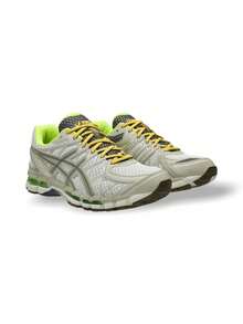 Asics Bodega X Gel Kayano 20 男士休闲运动鞋，米白色网眼鞋面，搭配翡翠绿凝胶缓震和荧光绿点缀 1203A621-201 - 綠色桉樹 - 查看 2
