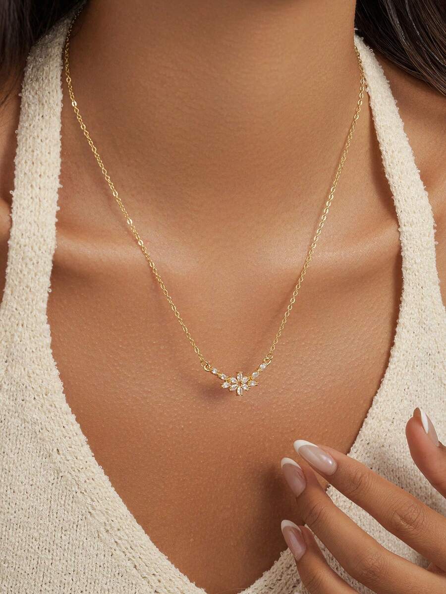1 Stück minimalistischer, zarter, goldfarbener Blumen-förmiger Kristall-Cluster Halskette für Frauen, für den täglichen Gebrauch, Hochzeit & Party geeignet