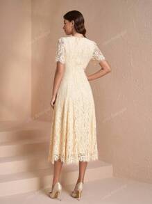 Elegant Round Neck Fitted & Slim Women's Luxurious Dress, Glamorous & Sexy For Party