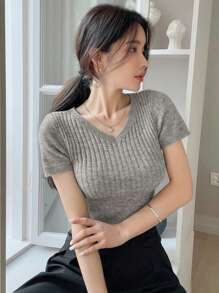 Women V-Neck Short Sleeve Fitted Ribbed Casual Knit Top, Spring/Summer