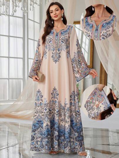 Abito con stampa grafica, scollo a V e maniche a campana