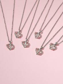 Tsnamer 1 件精美首字母项链心形雕刻 26 个字母 A-Z 和花朵项链适合女士女孩搭配日常生日珠宝礼物 - 銀色 - 查看 3