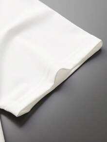 CUTE BABY - [ Authorized] A Casual T-Shirt Pullover With A Cartoon Style Pattern Printed Round Neck Short Sleeved Shirt For Boys And Children In Summer. Made Of 180g Polyester Soft Fabric And Stored Locally, It Is Versatile And Fashionable, Suitable For Daily Wear, Parties, Outdoor Activities, And Travel For Boys And Students In Summer