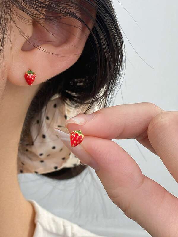 2 piezas de pendientes de plata de ley 925 con diseño de fresa, frescos y dulces, simples y versátiles que pueden regalarse como obsequios diarios a novias