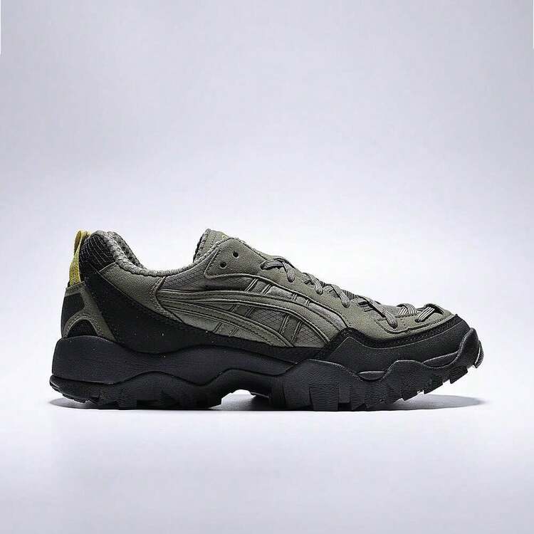 Asics Unisex GEL-PICKAX Casual Sports Shoes, Low-Top 1203A867-301