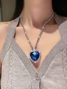 Luksusowy, olśniewający, elegancki naszyjnik w stylu pałacowym w kolorze oceanicznego błękitu