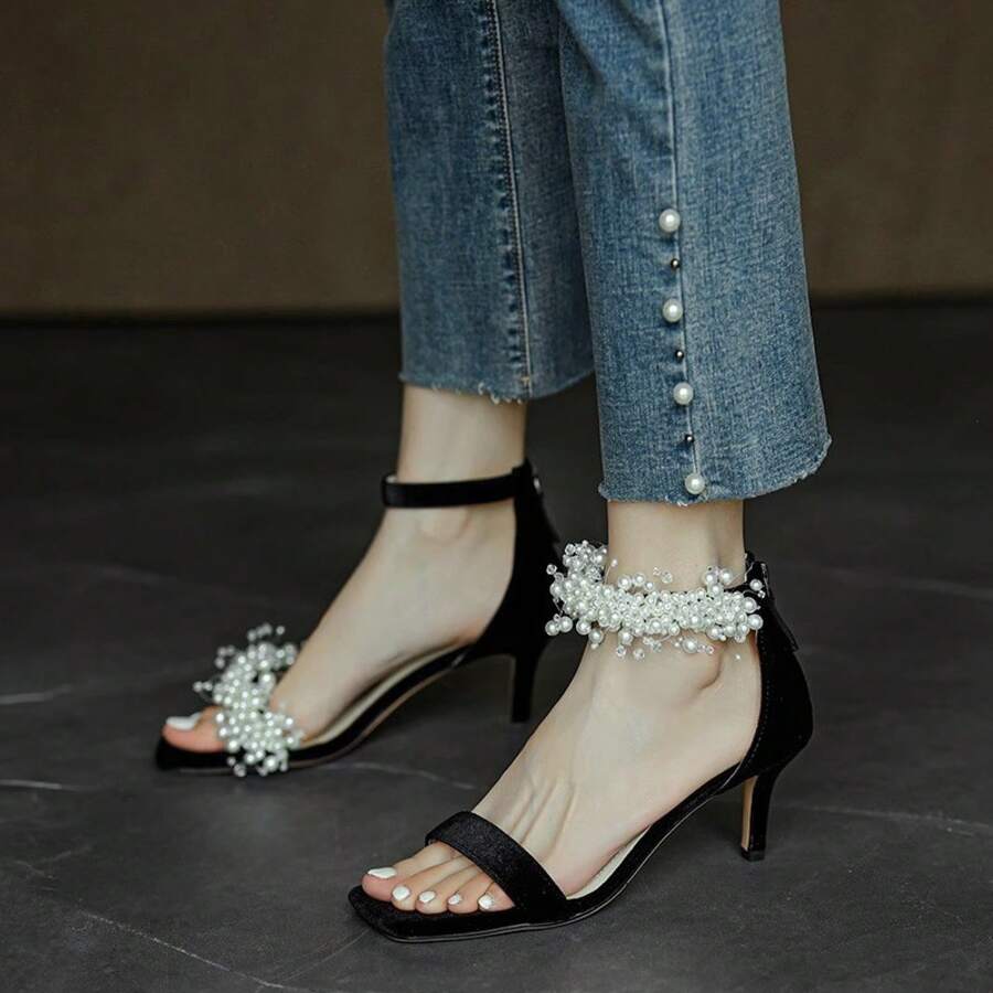 Women Heeled Sandals - 黑色 - 查看 1