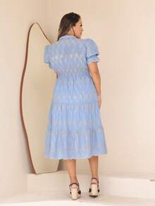 Women's Fashion Midi Dress In 3D Laise Fabric And Smooth With Elastex On The Back And Button On The Front And Lining - 雙色藍 - 查看 3