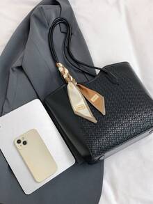 优雅托特包单肩包时尚鳄鱼压纹吊饰精致围巾商务办公大容量咖啡色