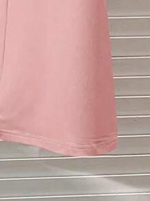 2 件套女孩水豚 - 元素 T 恤和喇叭裤套装，舒适，春秋季学校活动和个性化风格