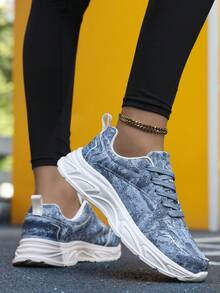 أحذية جري نسائية من الجلد المنفذ للهواء موديل 2025 الجديد، أحذية رياضية كاجوال خفيفة الوزن، أحذية رياضية ضخمة رجعية متعددة الاستخدامات للرياضة والترفيه، أحذية مقاومة للماء ومانعة للانزلاق للتنزه والتمارين الرياضية الخارجية، أحذية بادمنتون مع امتصاص الصدمات، أحذية متناسقة الشكل متعددة الاستخدامات لأي مناسبة، أحذية سفر خفيفة الوزن منخفضة الكاحل للنساء