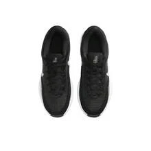 Nike GT Hustle Academy Comfortable Minimalist Non-Slip Durable Low-Top Basketball Shoes, Unisex Black & White