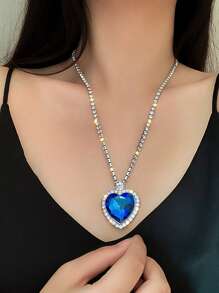 Luksusowy, olśniewający, elegancki naszyjnik w stylu pałacowym w kolorze oceanicznego błękitu