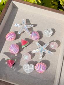 12 pièces Mignon (étoile de mer pailletée, coquillage rose, pastèque, cœur ondulé) Clips de chaussures, décorations DIY, accessoires de chaussures multifonctionnels pour sandales, pantoufles et sacs de plage des femmes - cadeaux parfaits pour les fêtes et les occasions spéciales