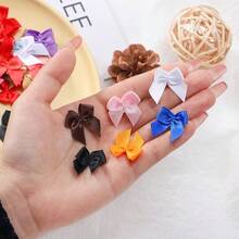 100 pezzi Mini fiocchi, 1 pollice Fiocchi di nastro multicolore, piccoli fiocchi pronti, fiocchi di nastro di raso minuscoli per fai da te, artigianato, cucito, scrapbooking, confezione regalo, accessori per capelli, decorazioni per feste di Natale (20 colori)