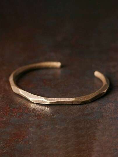 磨砂铜袖口手链：复古风格袖口手链 - 男士的完美礼物，纹理手链