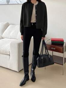 Cárdigan informal con botones de color sólido para mujer, suéter corto de manga linterna retro de otoño e invierno, adecuado para ocasiones diarias en primavera y otoño. - Negro - Ver 4