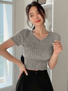 Women V-Neck Short Sleeve Fitted Ribbed Casual Knit Top, Spring/Summer